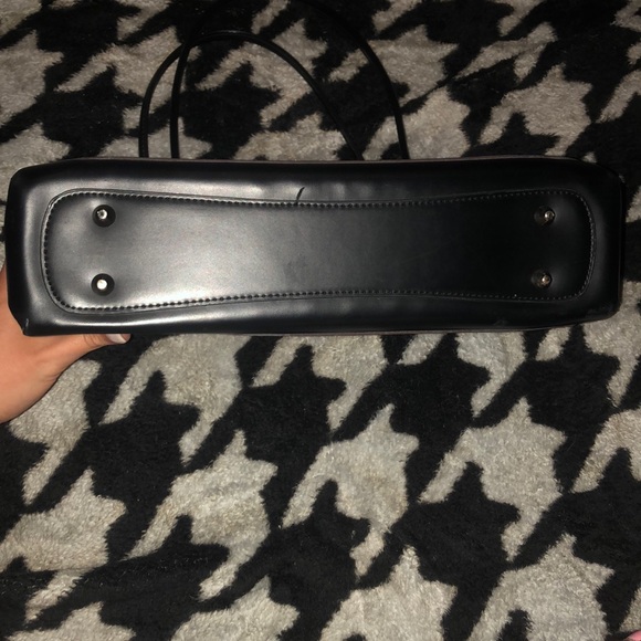 Beijo Purse - Picture 3 of 5